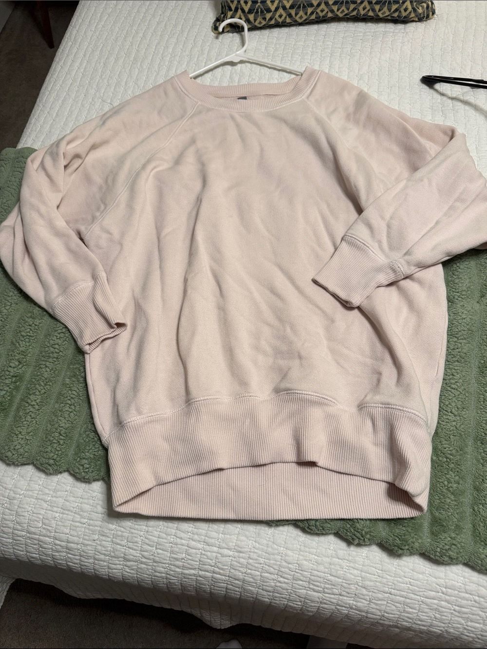 aerie Relaxed Crewneck Sweater in Light Blush